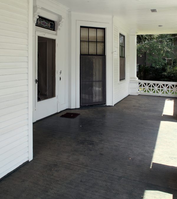 Southern Romance Exterior Before Porch