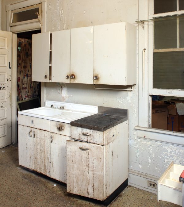 Kitchen before Southern Romance